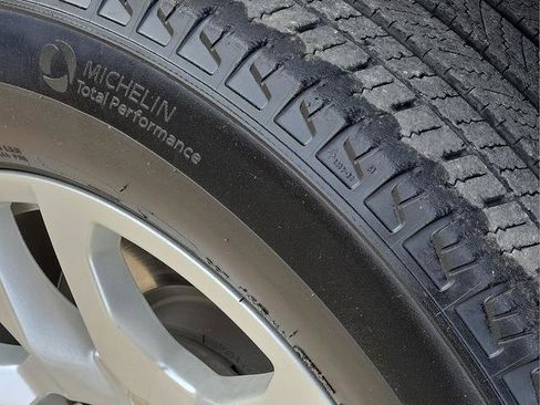 Used 2023 Chevrolet Tahoe LS image 9