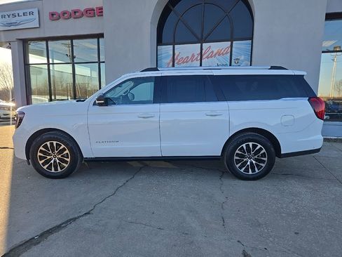 Used 2025 Ford Expedition Max Platinum image 5