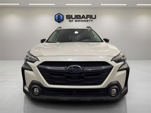 Used 2023 Subaru Outback Premium image 8