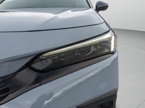 Used 2023 Honda Civic Sport image 10