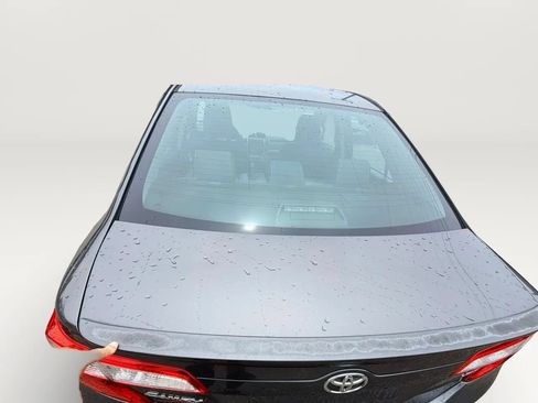Used 2014 Toyota Camry SE w/ Protection Package FWD image 18