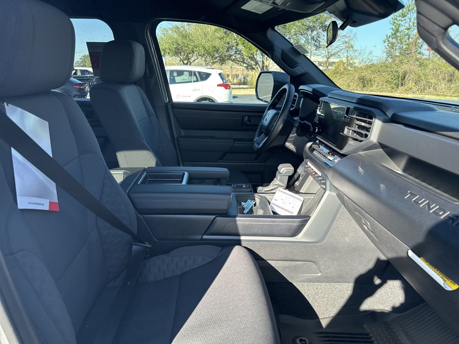 New 2025 Toyota Tundra SR w/ SR Tow Package AWD/4WD image 31