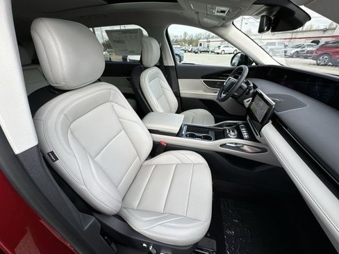 New 2026 Lincoln Nautilus Premier w/ Equipment Group 102A AWD/4WD image 25