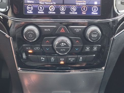 Used 2019 Jeep Grand Cherokee Limited AWD/4WD image 23