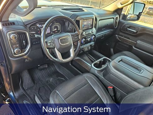 Used 2020 GMC Sierra 2500 Denali w/ Denali Ultimate Package AWD/4WD image 2