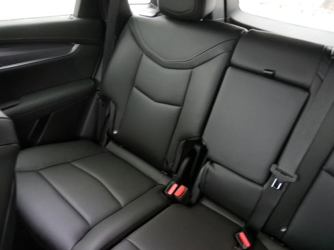 New 2026 Cadillac XT5 Luxury w/ LPO, Floor Liner Package image 10