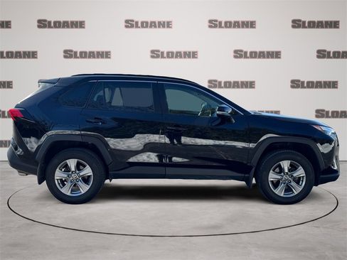 Used 2022 Toyota RAV4 XLE image 6