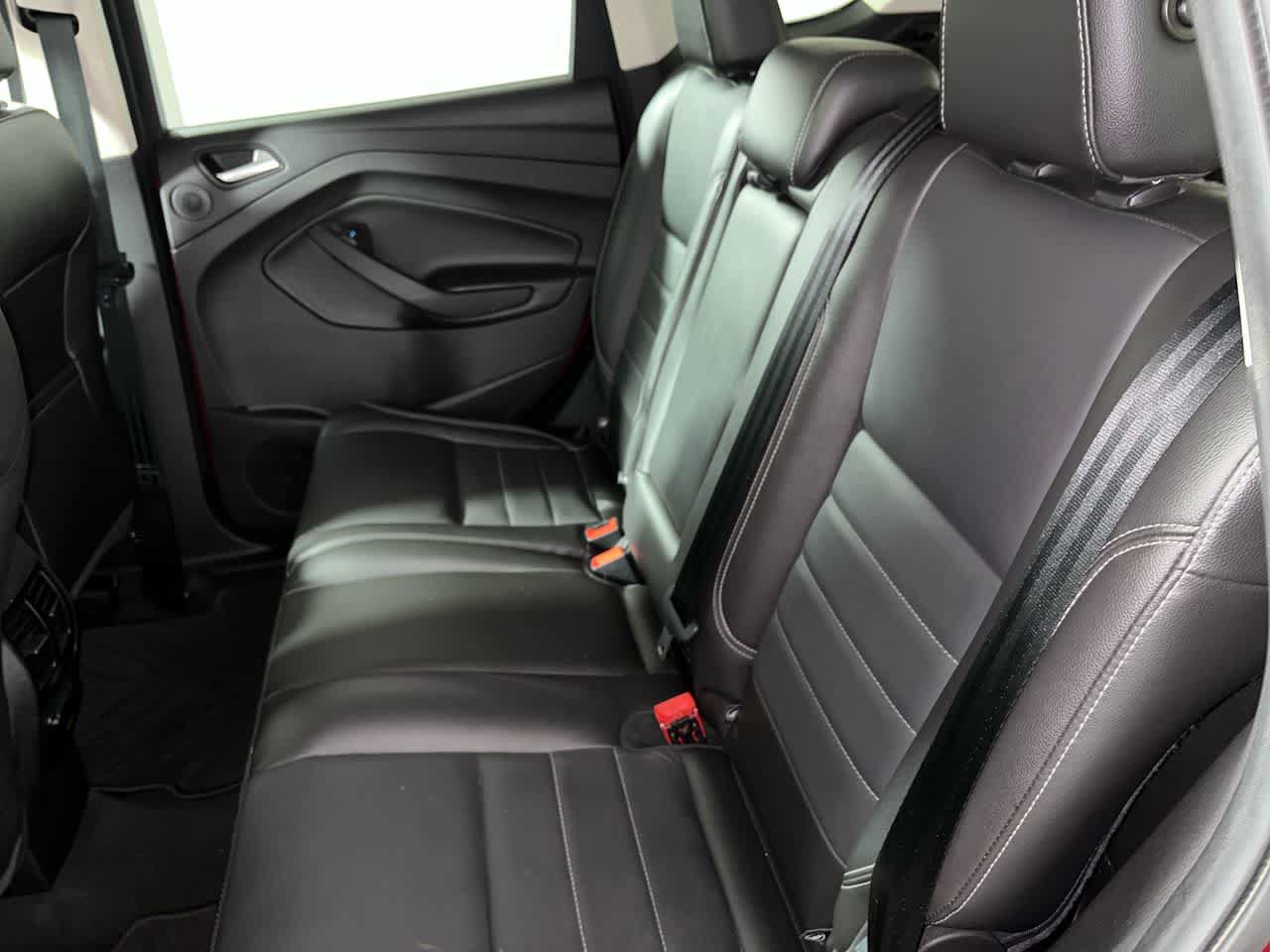 Used 2014 Ford Escape Titanium w/ Equipment Group 401A AWD/4WD image 27