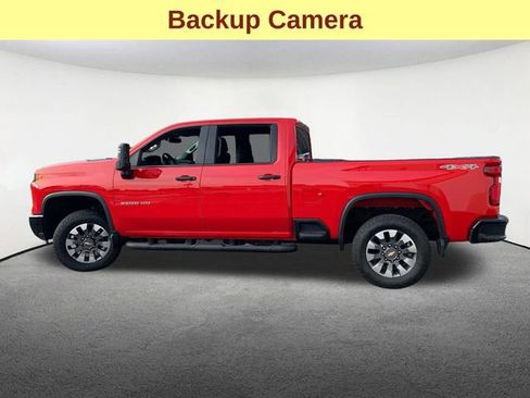 Used 2024 Chevrolet Silverado 2500 Custom image 6