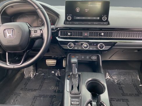 Used 2025 Honda Civic Sport image 11