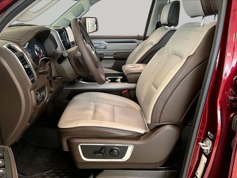 Used 2025 RAM 1500 Laramie w/ Laramie Southwest Edition AWD/4WD image 7