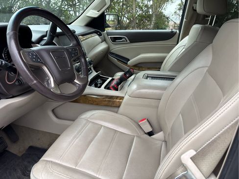 Used 2017 GMC Yukon Denali w/ Open Road Package image 5