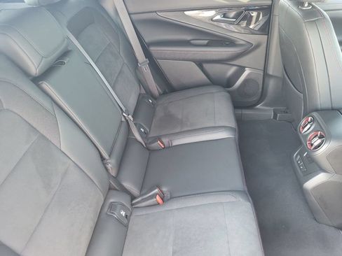 Used 2024 Chevrolet Blazer EV RS AWD/4WD image 32