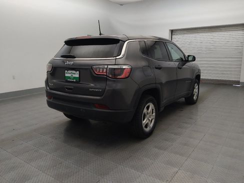 Used 2022 Jeep Compass Sport AWD/4WD image 9