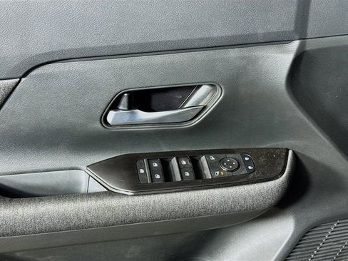 New 2026 Nissan Kicks SV image 15