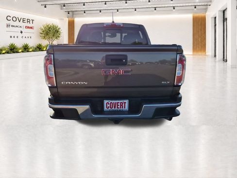 Used 2016 GMC Canyon SLT w/ Driver Alert Package AWD/4WD image 10