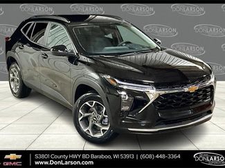 New 2025 Chevrolet Trax LT w/ Driver Confidence Package image 1