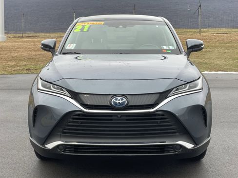 Used 2021 Toyota Venza Limited image 9