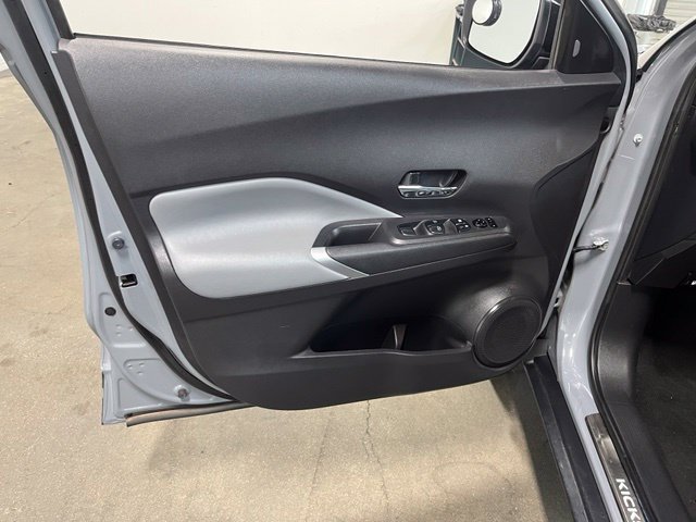 Used 2021 Nissan Kicks SR w/ SR Premium Package FWD image 25