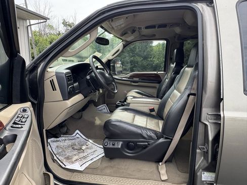 Used 2005 Ford Excursion Eddie Bauer AWD/4WD image 12