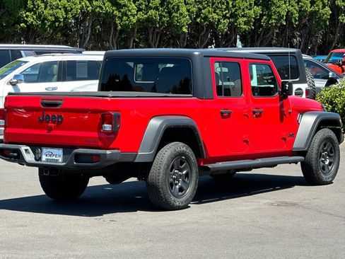 Used 2021 Jeep Gladiator Sport w/ Trailer Tow Package AWD/4WD image 4