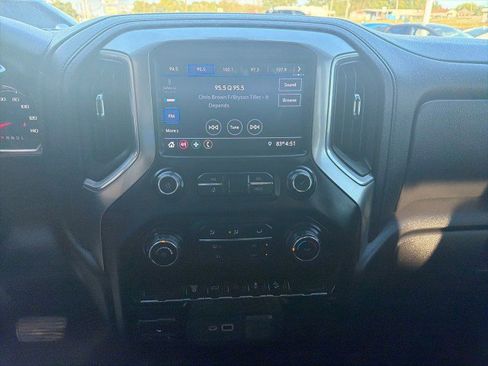 Used 2021 Chevrolet Silverado 2500 LT w/ Z71 Off-Road Package image 6