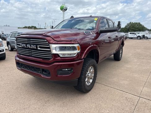 Used 2022 RAM 2500 Laramie AWD/4WD image 2