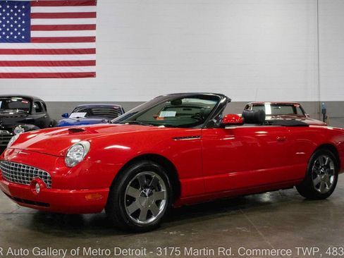 Used 2002 Ford Thunderbird Deluxe image 1