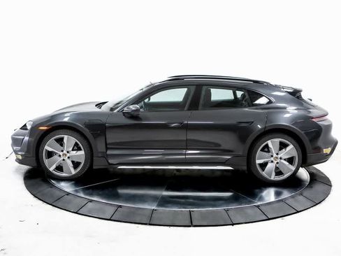 Certified 2022 Porsche Taycan 4 Cross Turismo image 2