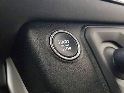 Used 2025 Land Rover Defender 110 S AWD/4WD image 31