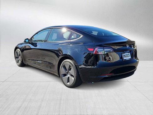 Used 2023 Tesla Model 3 Standard Range image 6