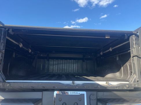 Used 2022 RAM 1500 Limited w/ Bed Utility Group image 32