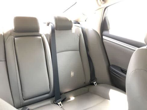Used 2017 Honda Civic Touring image 16