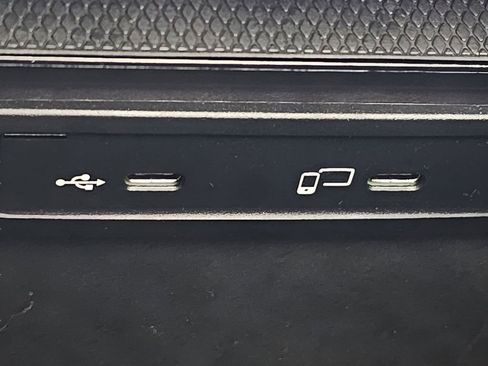 Used 2021 Mercedes-Benz GLC 300 image 14