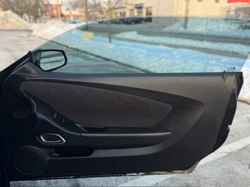 Used 2015 Chevrolet Camaro LT image 27