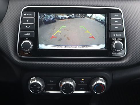 New 2025 Nissan Kicks Play S image 14