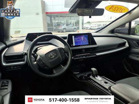 Used 2024 Toyota Prius LE FWD image 13
