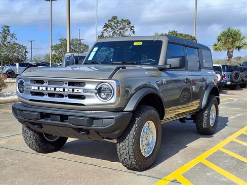 New 2025 Ford Bronco Big Bend image 1