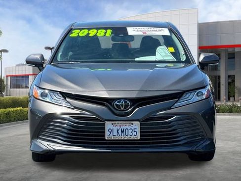 Used 2018 Toyota Camry XLE w/ Audio Package FWD image 11