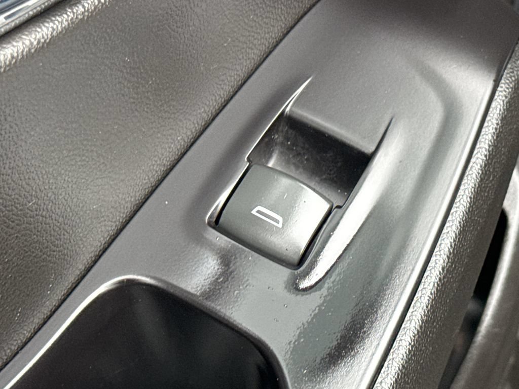 Certified 2020 Chevrolet Traverse LT AWD/4WD image 31
