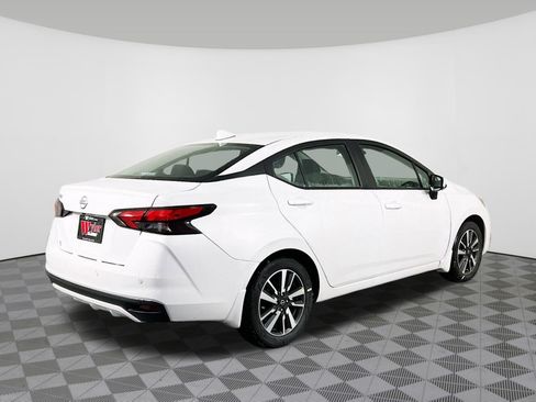 New 2025 Nissan Versa SV w/ Trunk Package FWD image 29