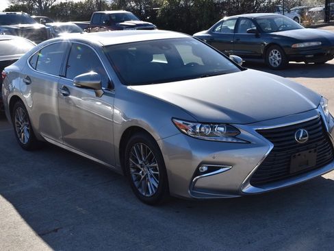 Used 2018 Lexus ES 350 350 image 4