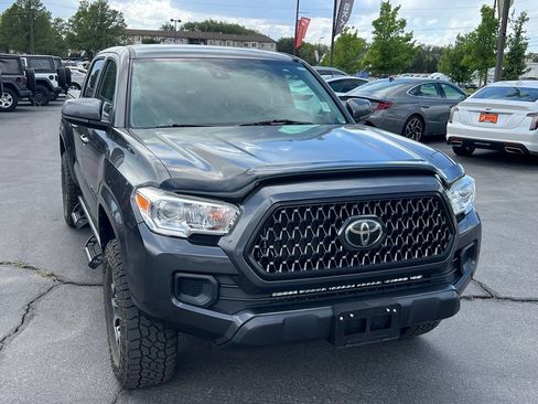 Used 2019 Toyota Tacoma SR w/ SR Convenience Package AWD/4WD image 5