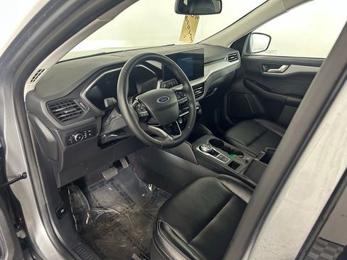 Used 2024 Ford Escape Platinum image 14