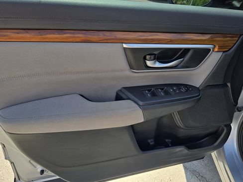 Used 2019 Honda CR-V EX image 17