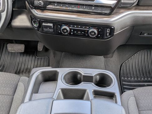 Certified 2025 Chevrolet Silverado 2500 LT w/ Safety Package AWD/4WD image 18