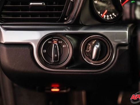 Used 2019 Porsche 911 Carrera 4S image 61