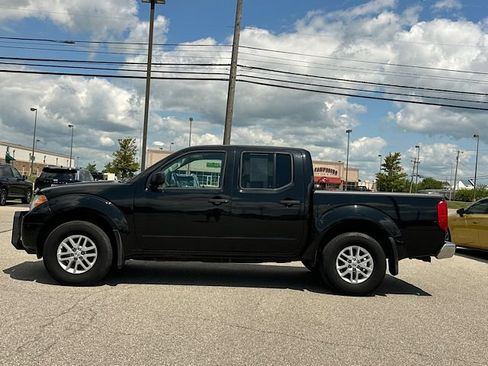 Used 2018 Nissan Frontier SV AWD/4WD image 4