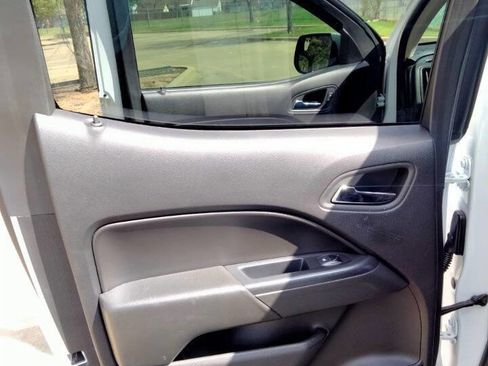 Used 2019 Chevrolet Colorado LT image 11