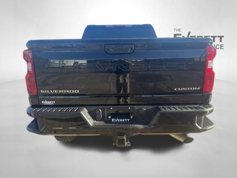Used 2025 Chevrolet Silverado 2500 Custom w/ Custom Convenience Package image 6